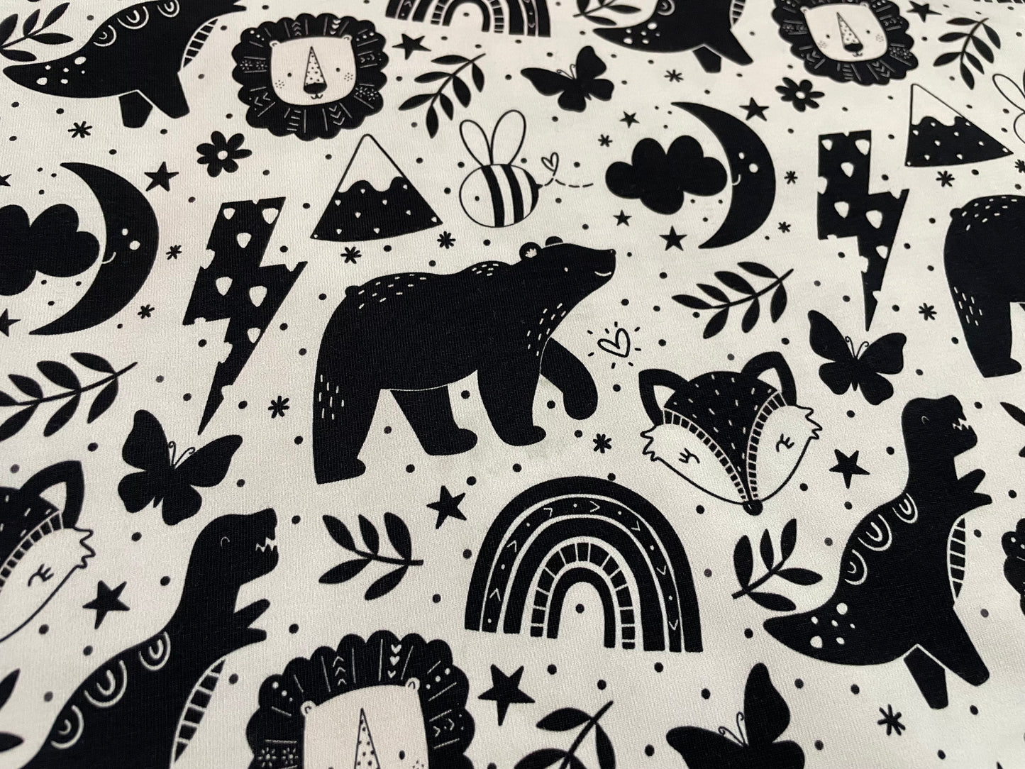 Mono animals dots