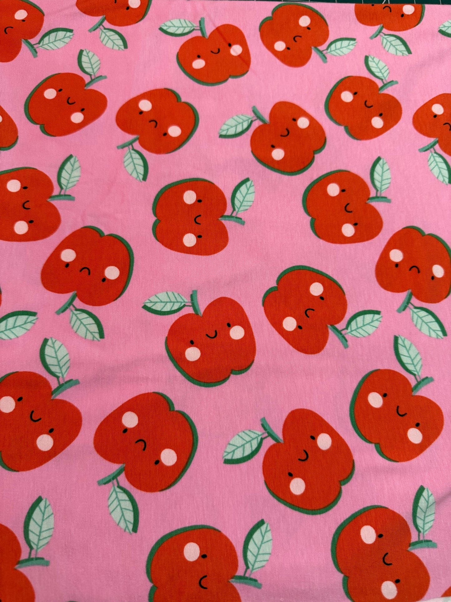 Happy apples