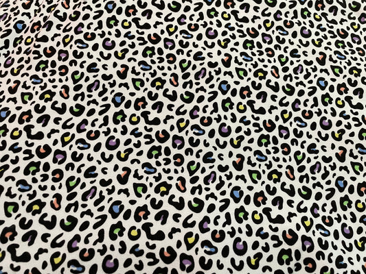 Multicoloured leopard on white 5y+
