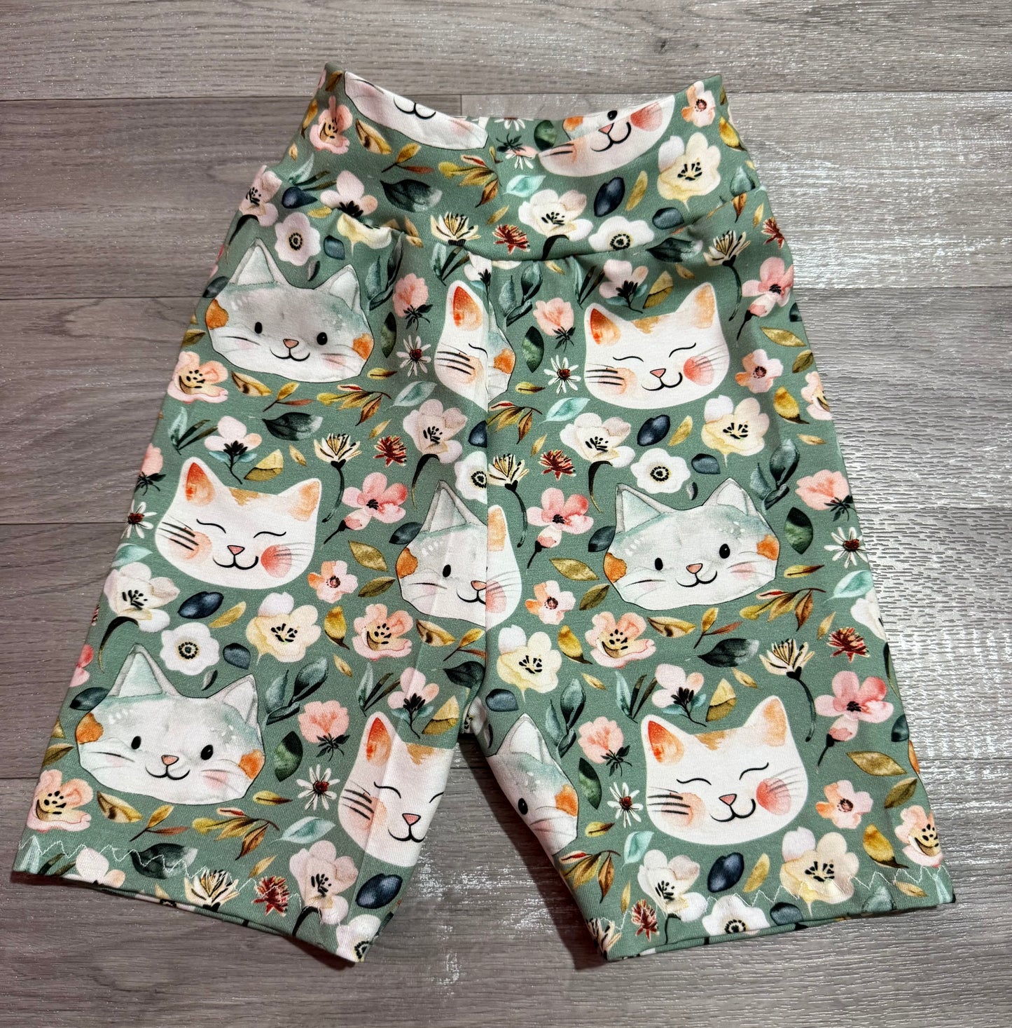 Cat bike shorts 5-6y