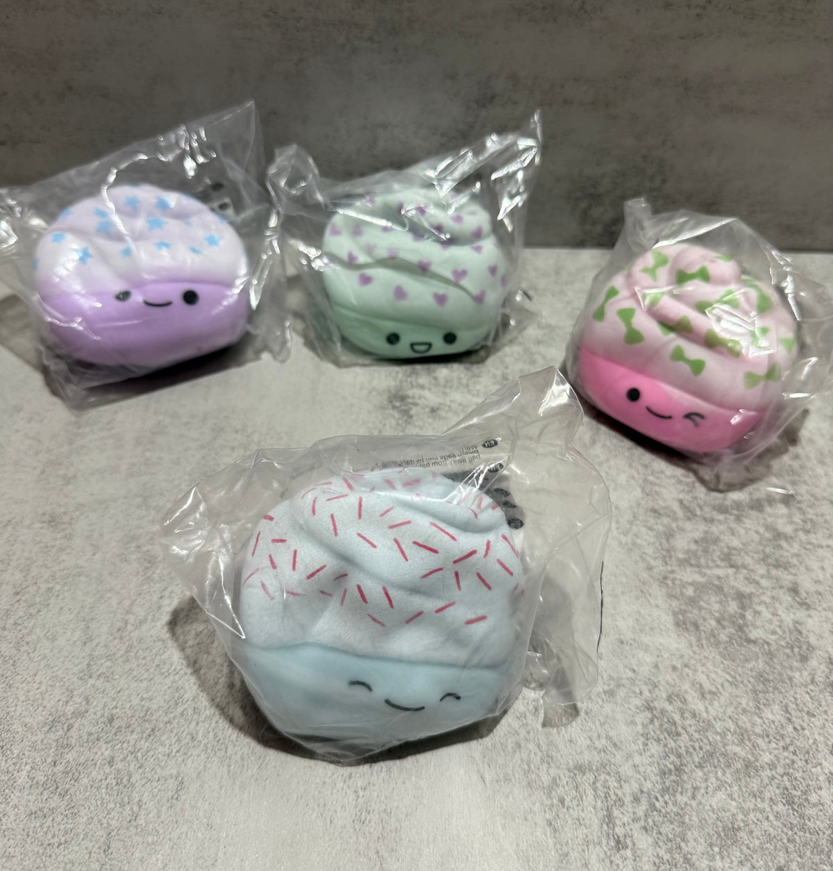Squishy sand filled cupcake