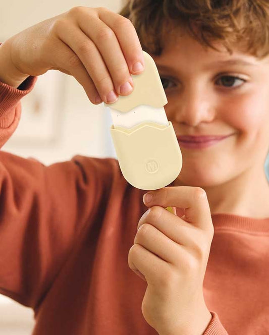 Play white magnum ice cream click fidget